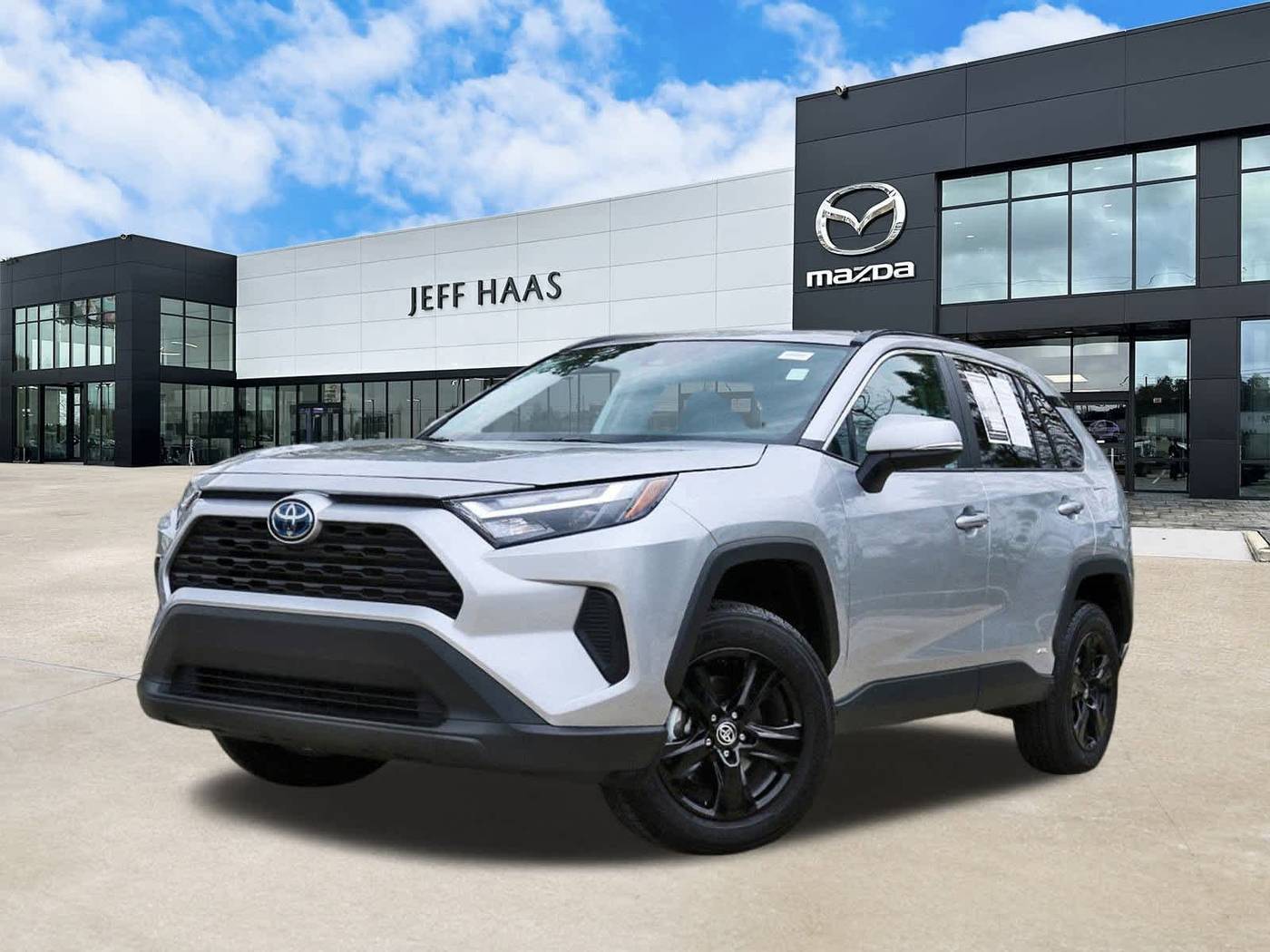2024 Toyota RAV4 Hybrid XLE — SUV — 22,560 mi — Houston, TX