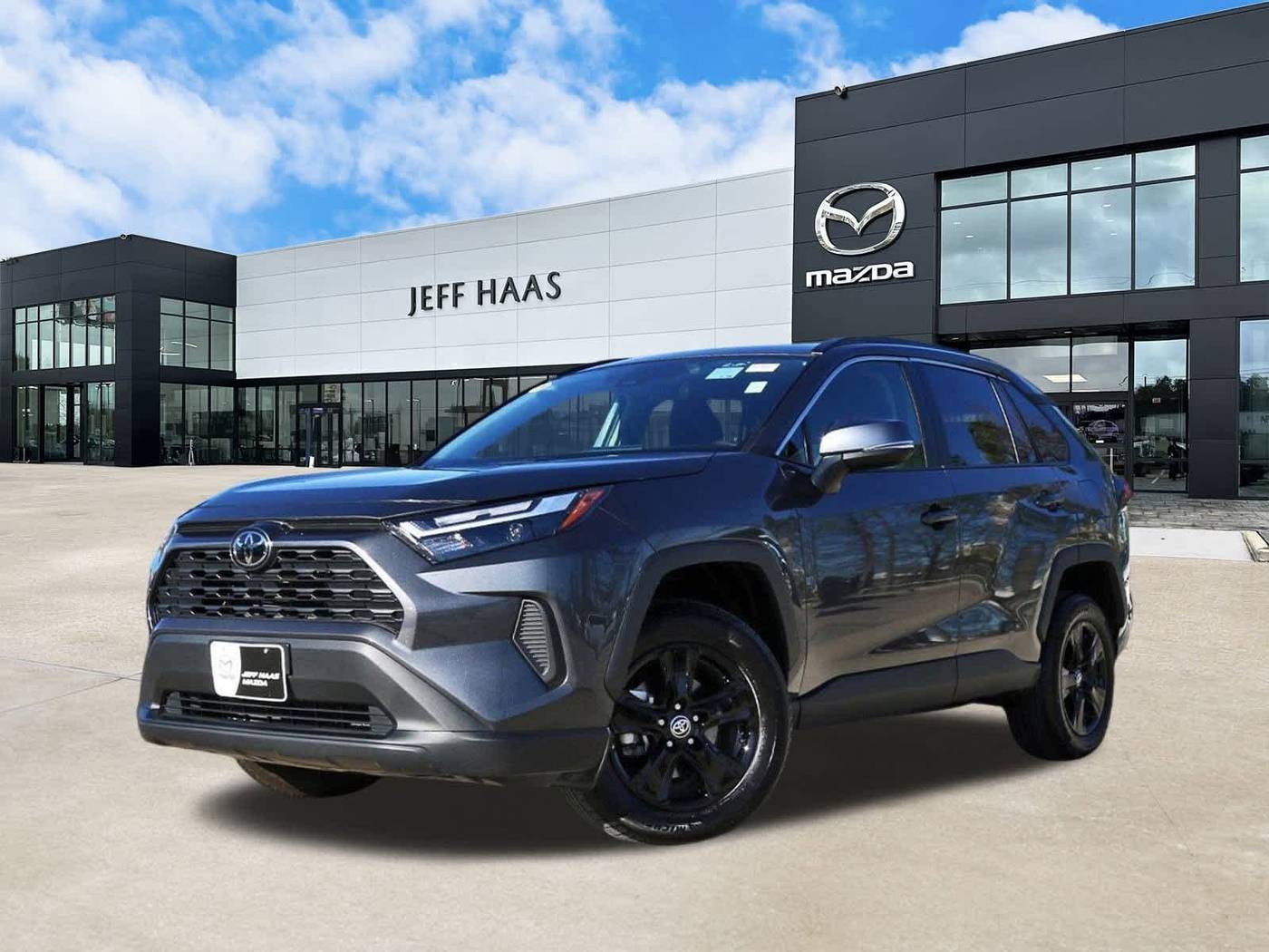 2024 Toyota RAV4 XLE — SUV — 19,949 mi — Houston, TX