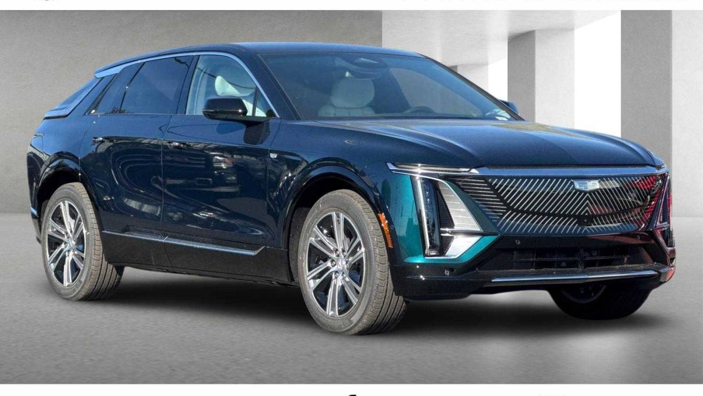 2025 Cadillac LYRIQ Luxury — SUV — 362 mi — Fremont, CA