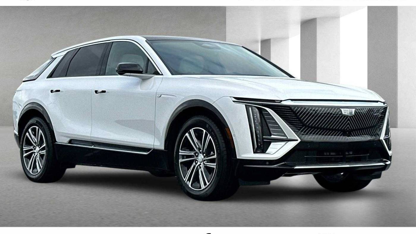 2025 Cadillac LYRIQ Luxury — SUV — 403 mi — Fremont, CA