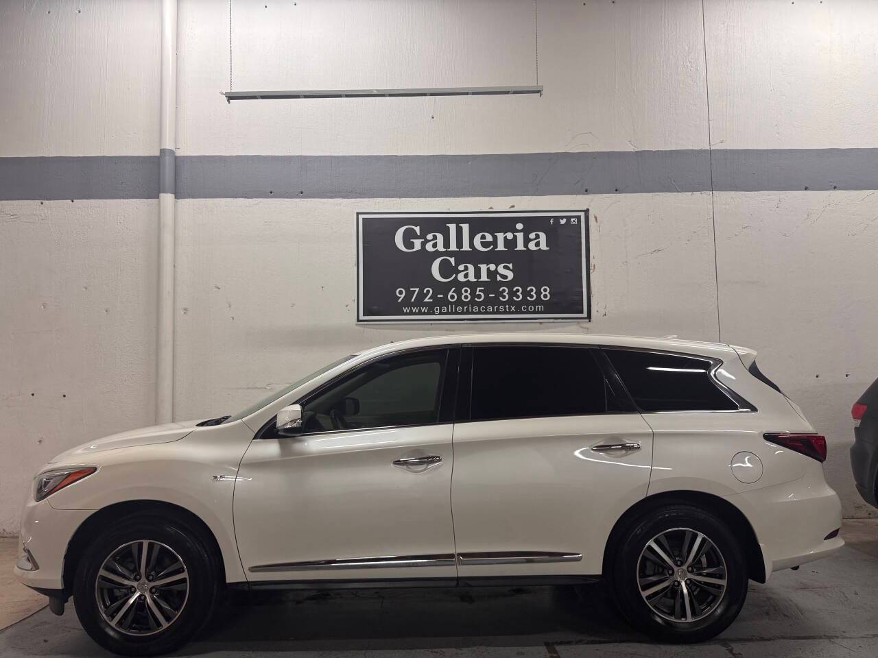 2017 Infiniti QX60 Base