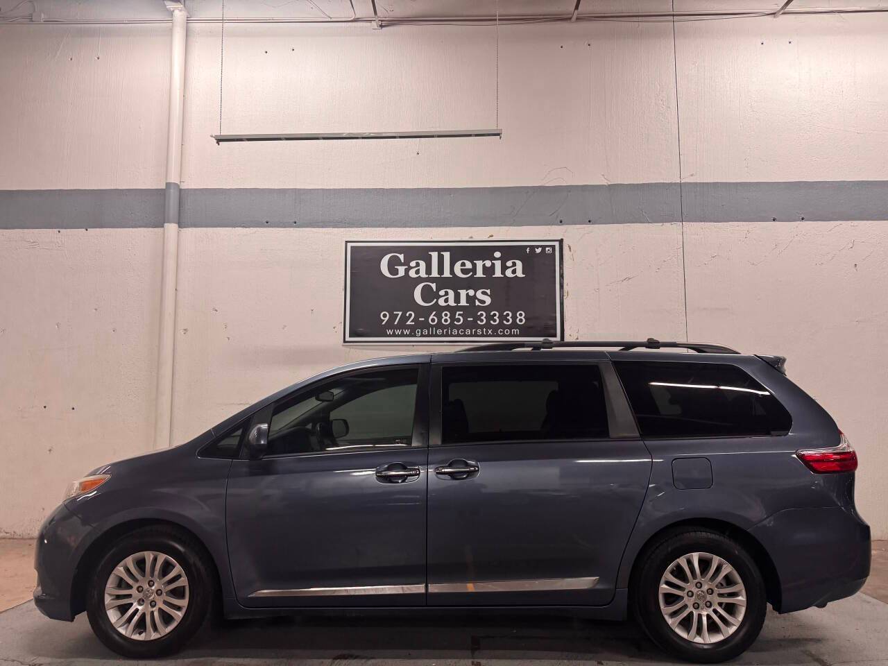 2016 Toyota Sienna XLE — Minivan — 155,669 mi — Dallas, TX