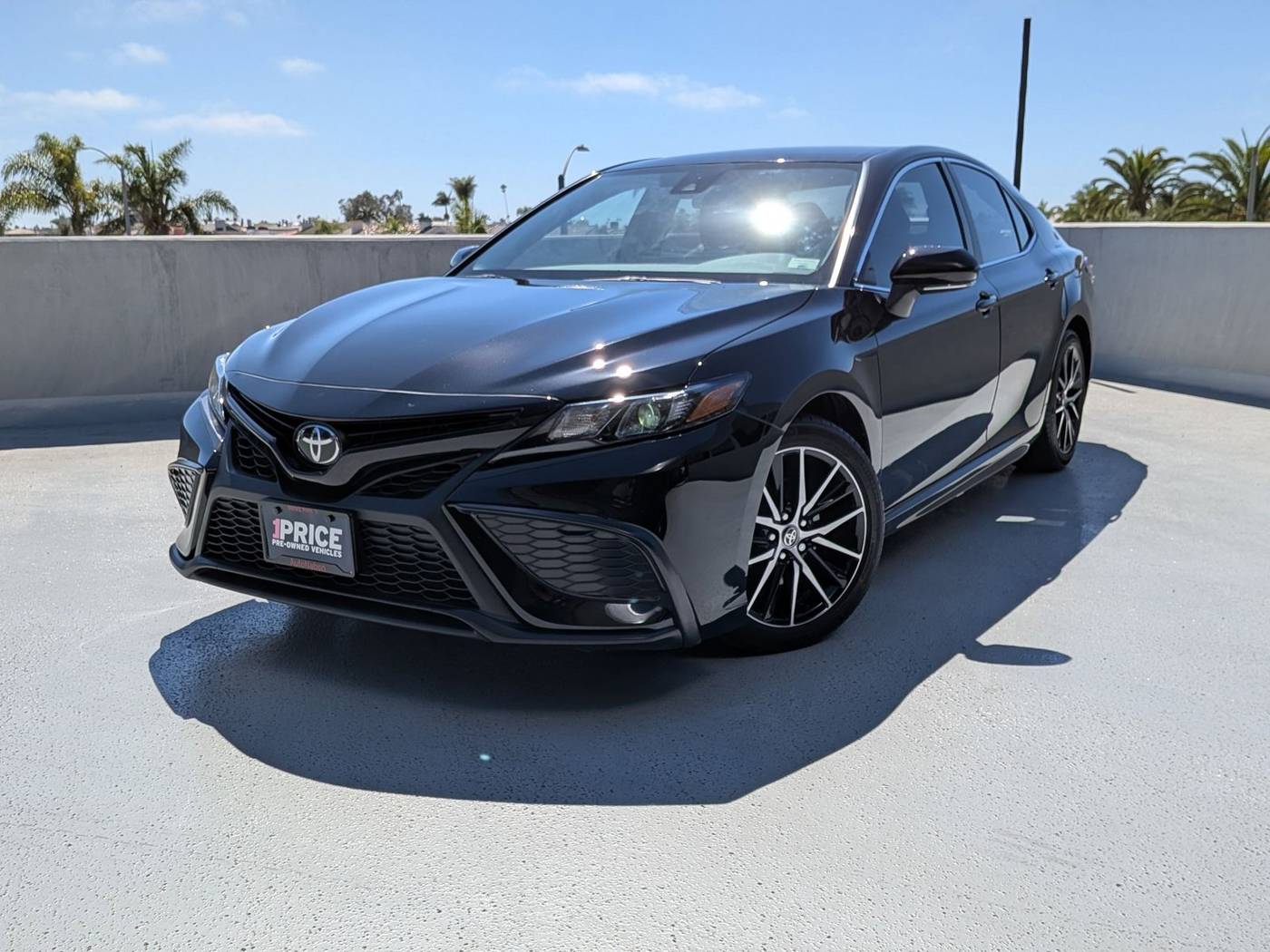 2023 Toyota Camry SE — Sedan — 22,847 mi — Newport Beach, CA