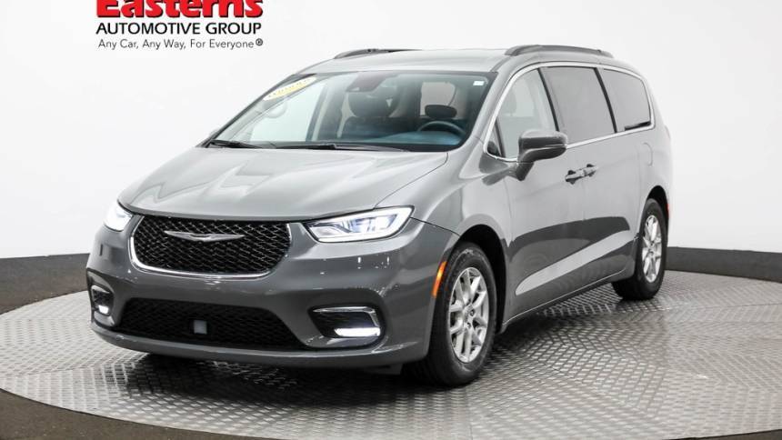 2022 Chrysler Pacifica Touring L — Minivan — 57,509 mi — Frederick, MD