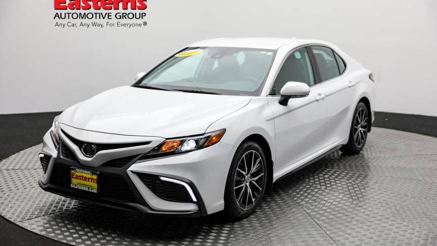 2022 Toyota Camry SE — Sedan — 16,612 mi — Frederick, MD
