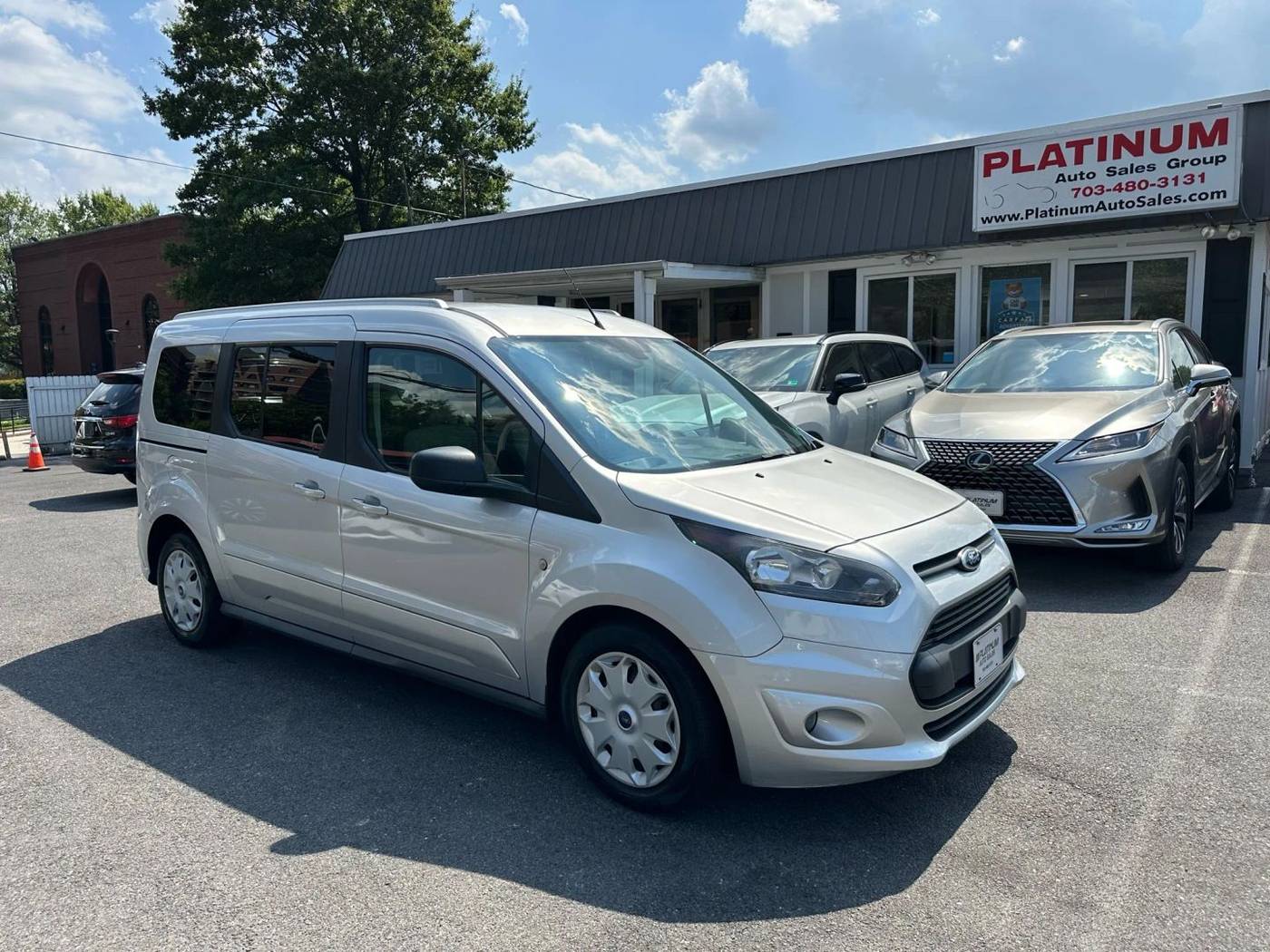 2015 Ford Transit Connect Wagon XLT — Passenger Van — 83,904 mi — Arlington, VA