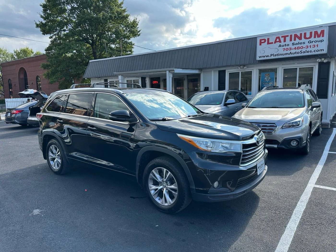 2015 Toyota Highlander XLE — SUV — 213,851 mi — Arlington, VA
