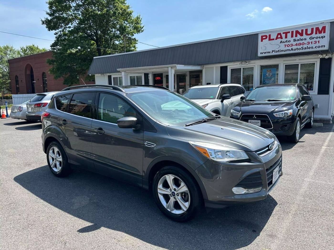 2016 Ford Escape SE — SUV — 120,831 mi — Arlington, VA