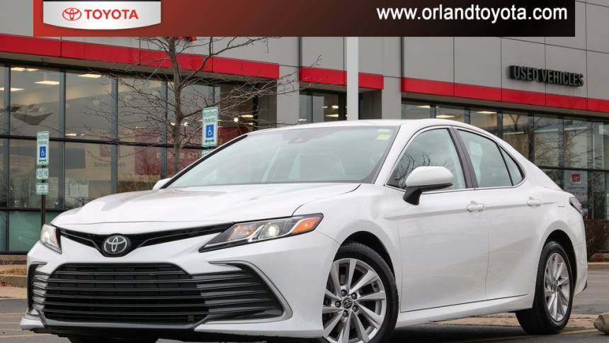 2023 Toyota Camry LE — Sedan — 54,240 mi — Tinley Park, IL