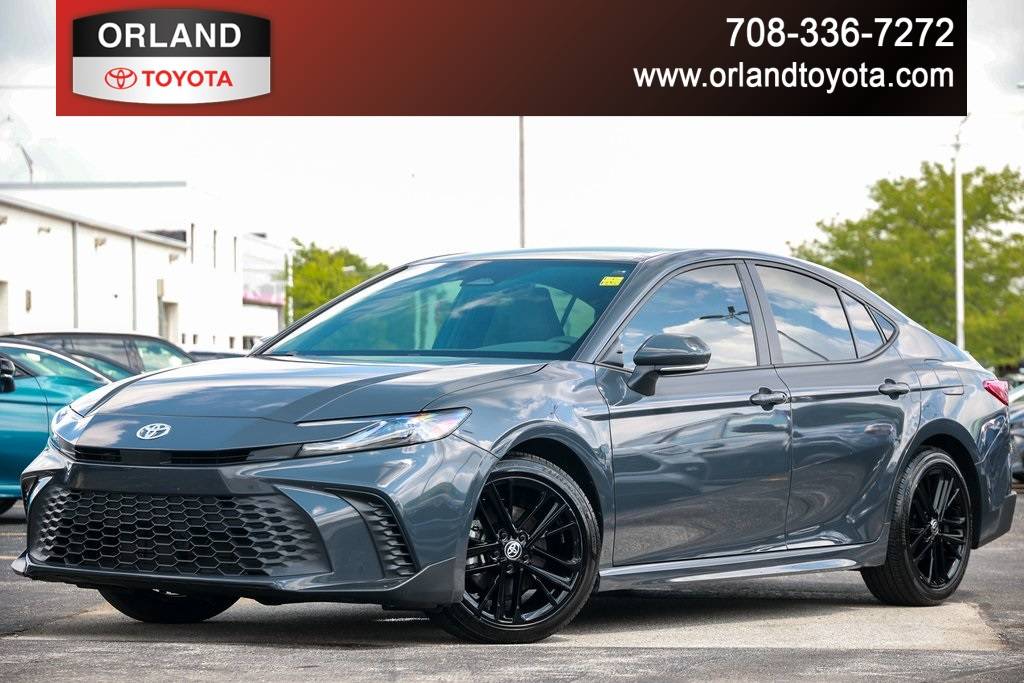 2025 Toyota Camry LE — Sedan — 6,151 mi — Tinley Park, IL