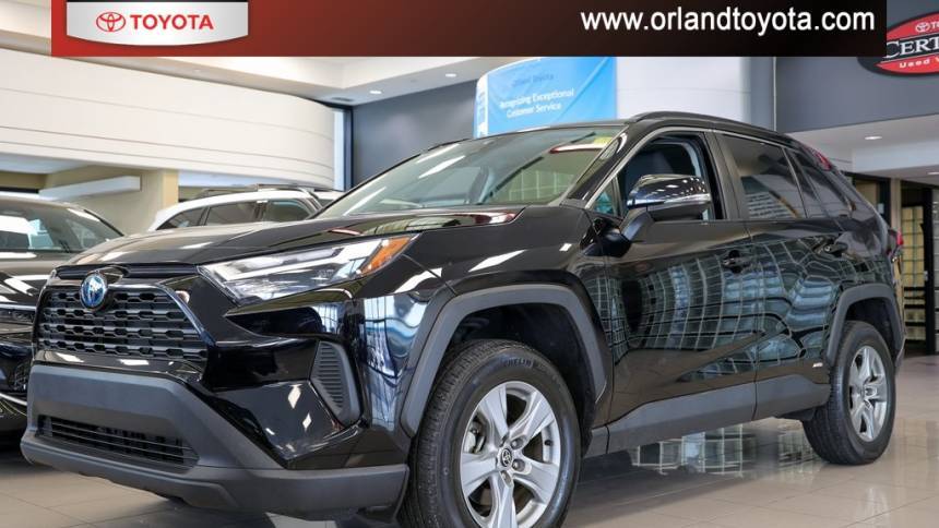 2022 Toyota RAV4 Hybrid XLE