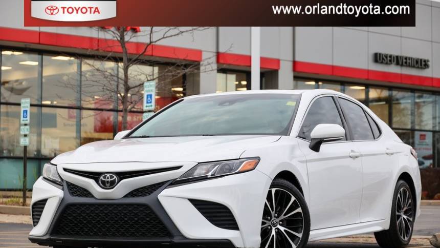 2018 Toyota Camry SE — Sedan — 70,345 mi — Tinley Park, IL