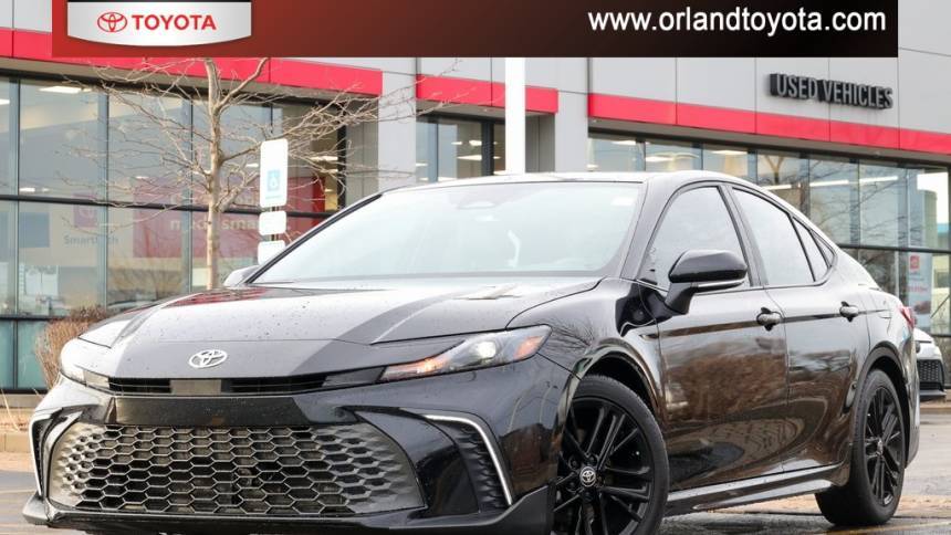 2025 Toyota Camry SE — Sedan — 2,513 mi — Tinley Park, IL