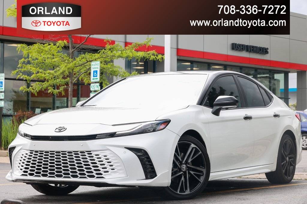 2025 Toyota Camry XSE — Sedan — 10,838 mi — Tinley Park, IL