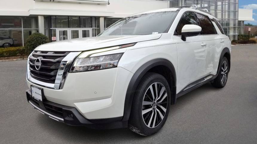 2023 Nissan Pathfinder Platinum — SUV — 17,867 mi — Ramsey, NJ