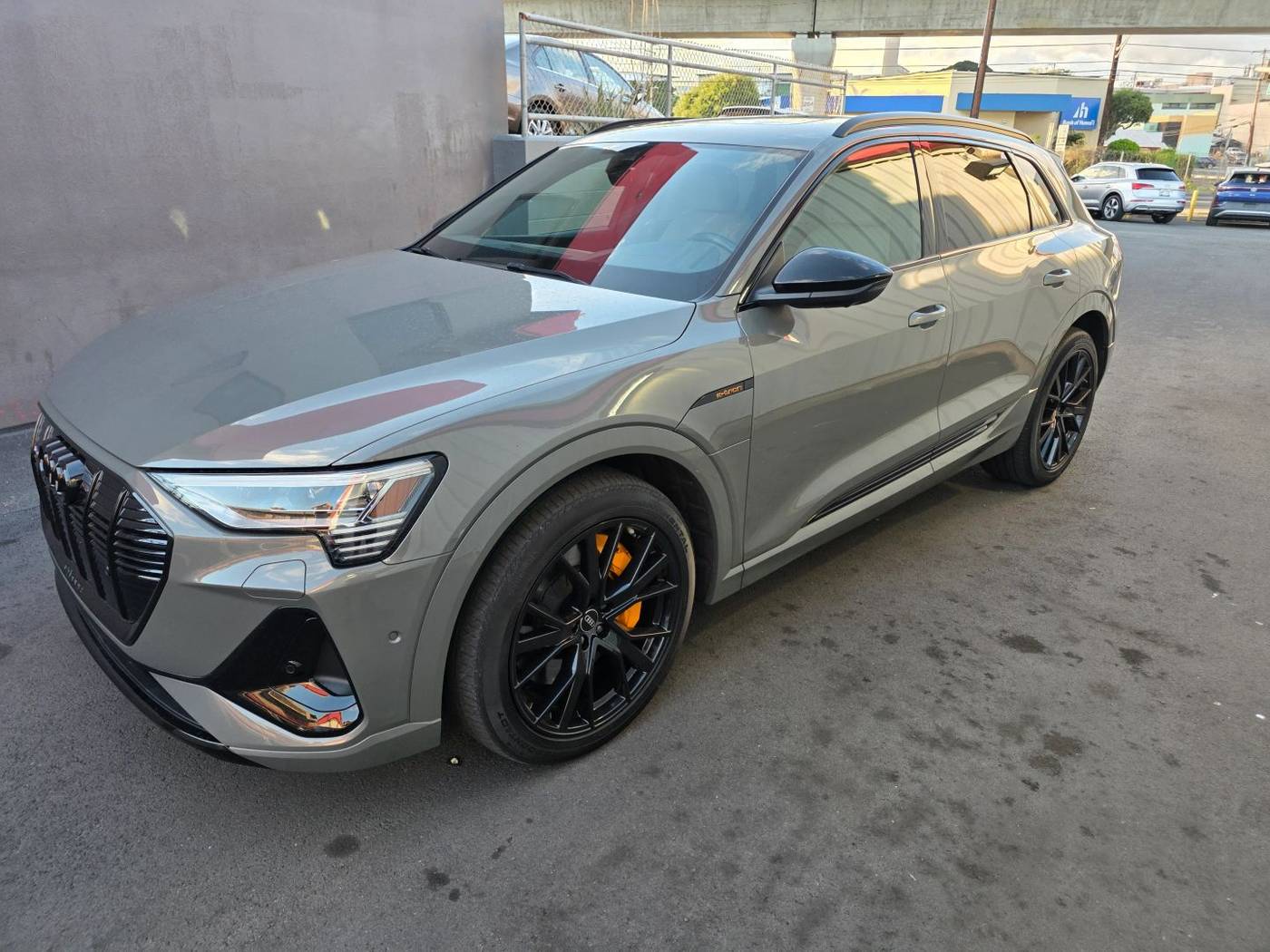 2022 Audi e-tron Chronos — SUV — 25,550 mi — Waipahu, HI