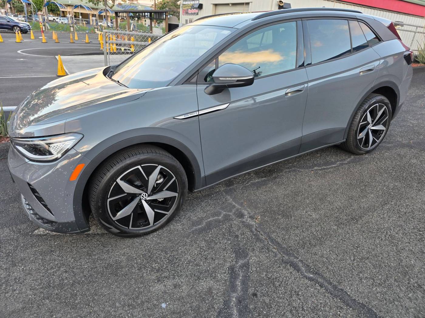 2023 Volkswagen ID.4 Pro S — SUV — 1,000 mi — Waipahu, HI