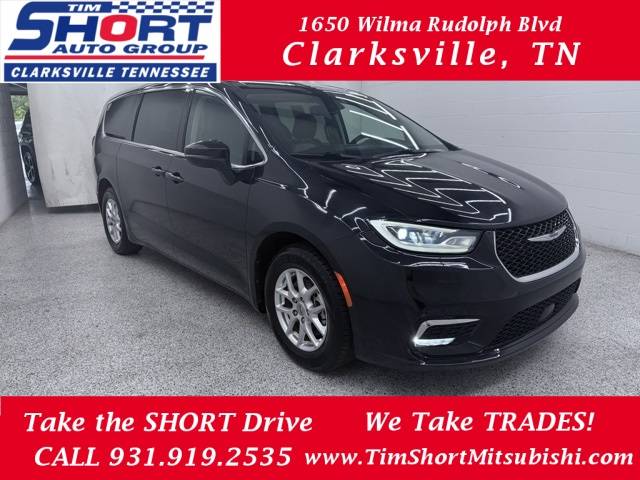 2023 Chrysler Pacifica Touring L — Minivan — 67,823 mi — Clarksville, TN