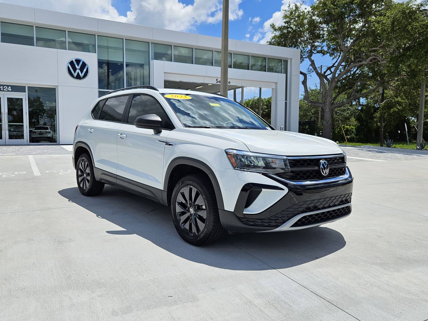 2023 Volkswagen Taos S — SUV — 25,786 mi — Sarasota, FL