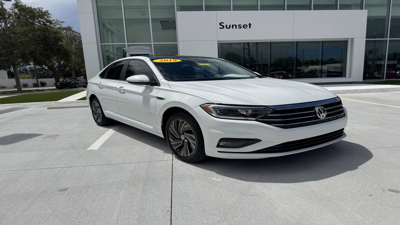 2019 Volkswagen Jetta SEL Premium — Sedan — 32,879 mi — Sarasota, FL
