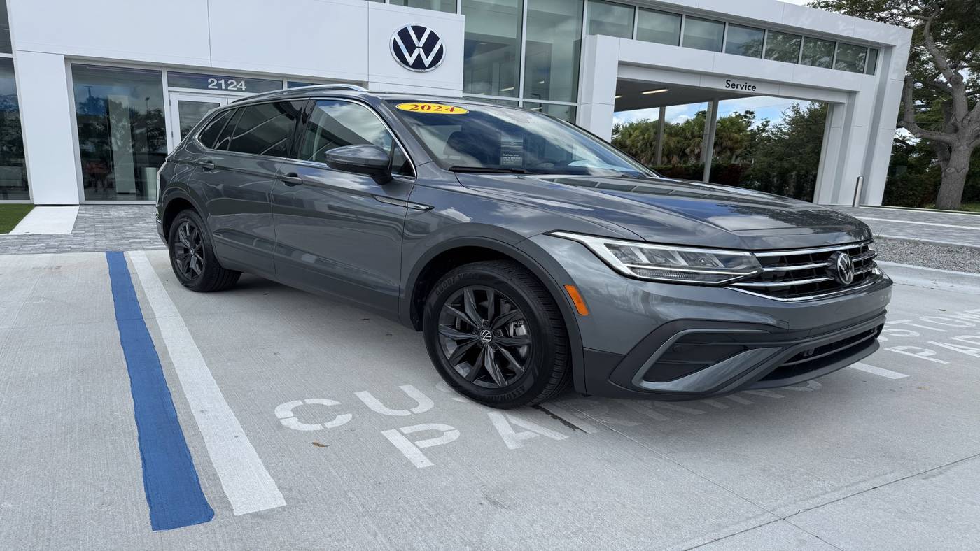 2024 Volkswagen Tiguan SE — SUV — 14,783 mi — Sarasota, FL
