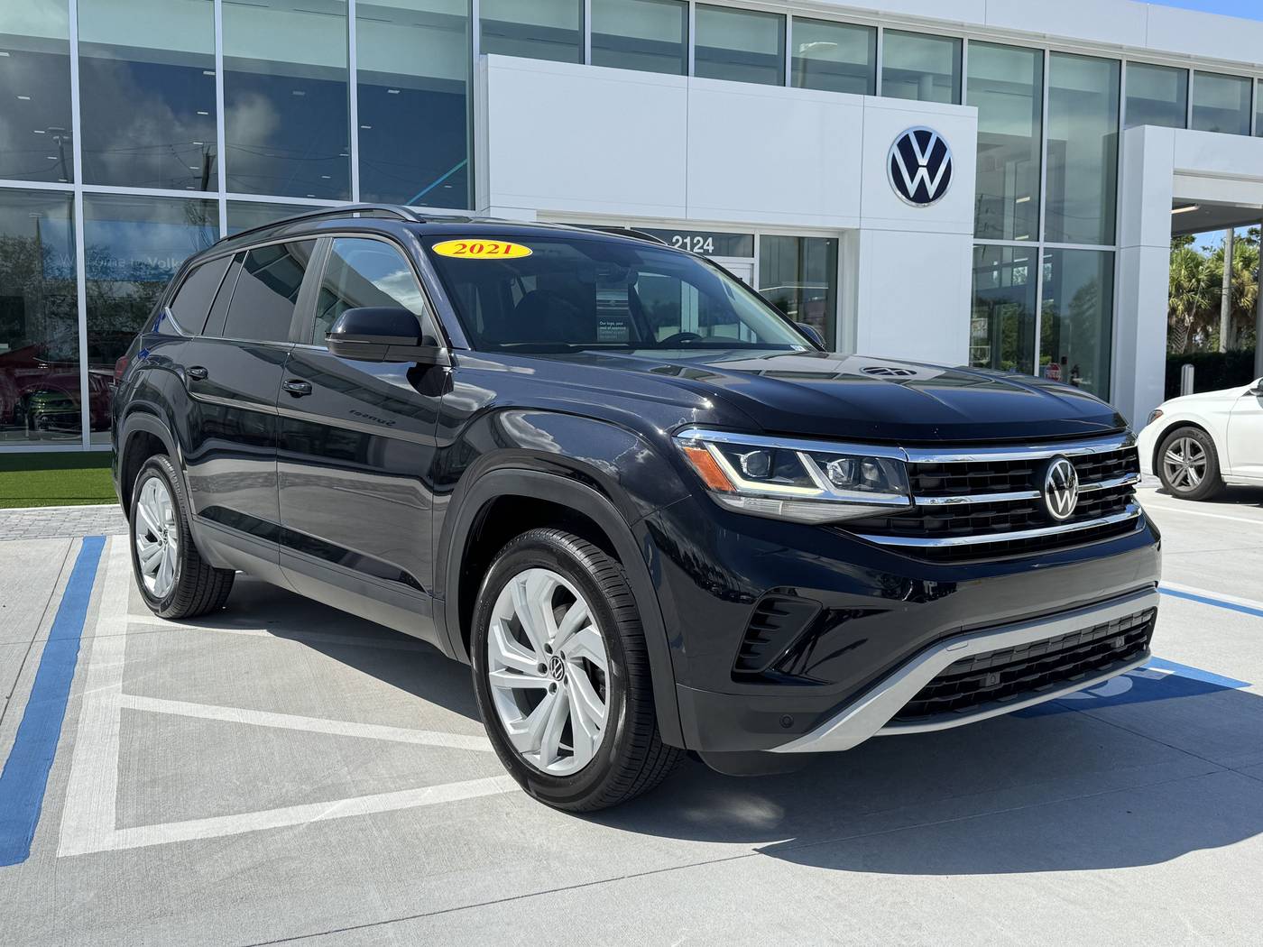 2021 Volkswagen Atlas SE with Technology — SUV — 58,768 mi — Sarasota, FL
