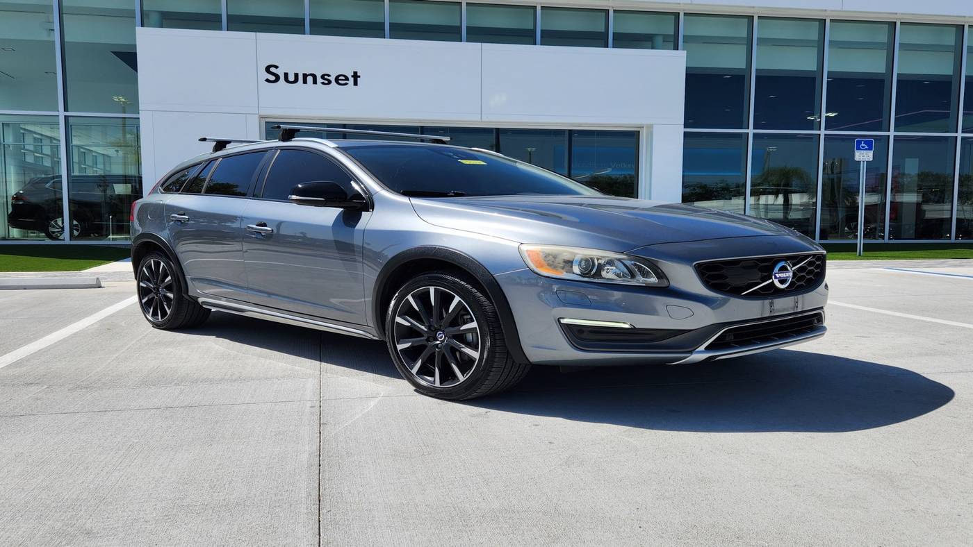 2016 Volvo V60 Cross Country T5 Platinum — Wagon — 91,014 mi — Sarasota, FL