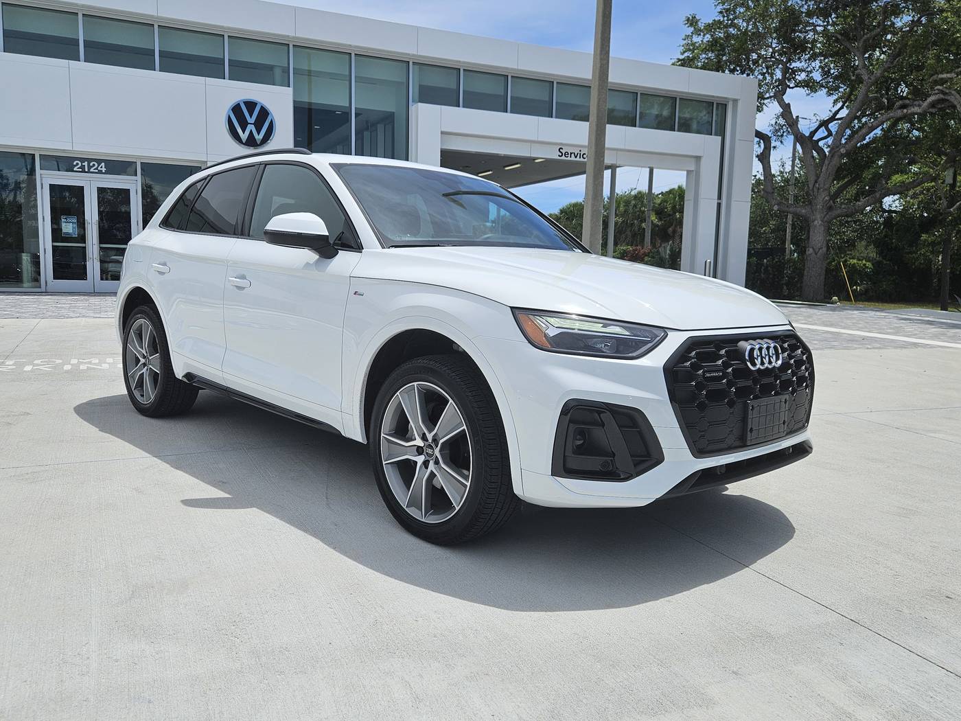 2025 Audi Q5 Premium — SUV — 20,022 mi — Sarasota, FL