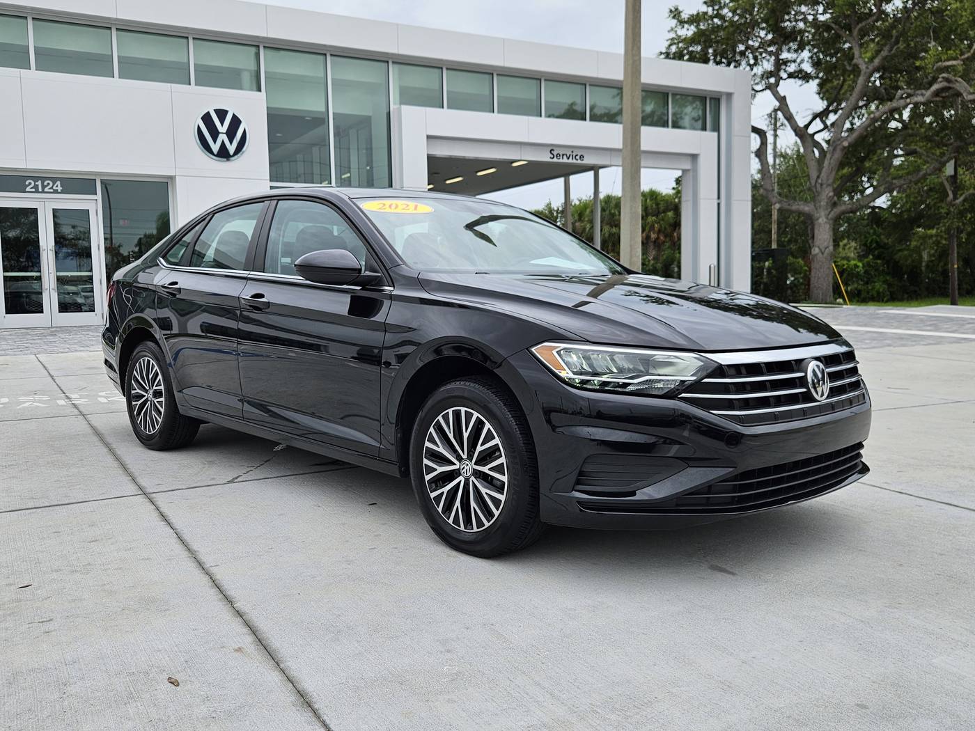 2021 Volkswagen Jetta SE — Sedan — 43,942 mi — Sarasota, FL