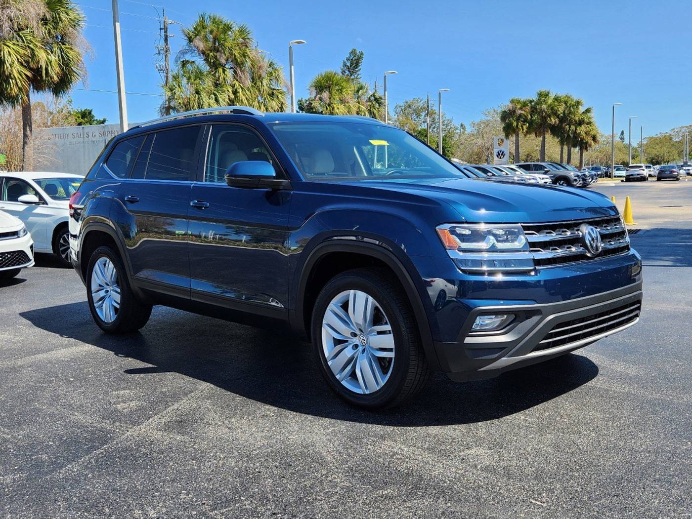 2019 Volkswagen Atlas SE with Technology — SUV — 45,643 mi — Sarasota, FL