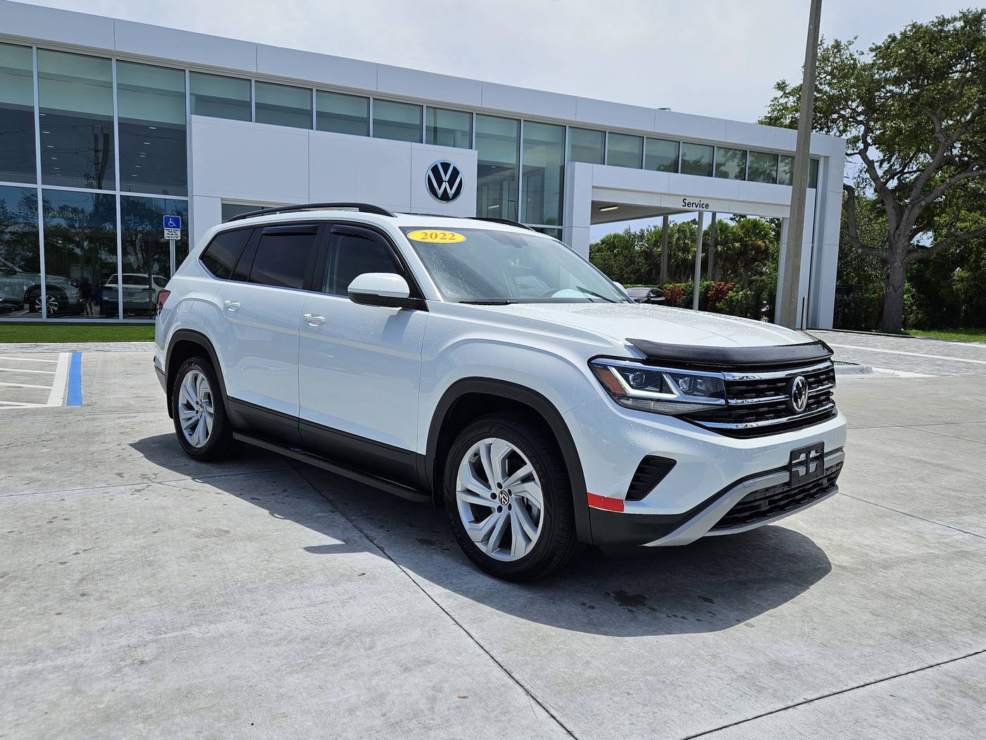 2022 Volkswagen Atlas SE with Technology — SUV — 24,932 mi — Sarasota, FL