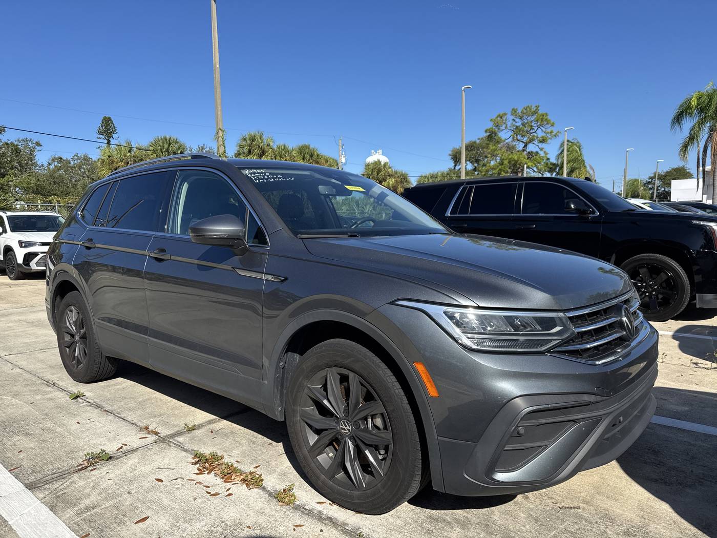 2024 Volkswagen Tiguan SE — SUV — 31,848 mi — Sarasota, FL