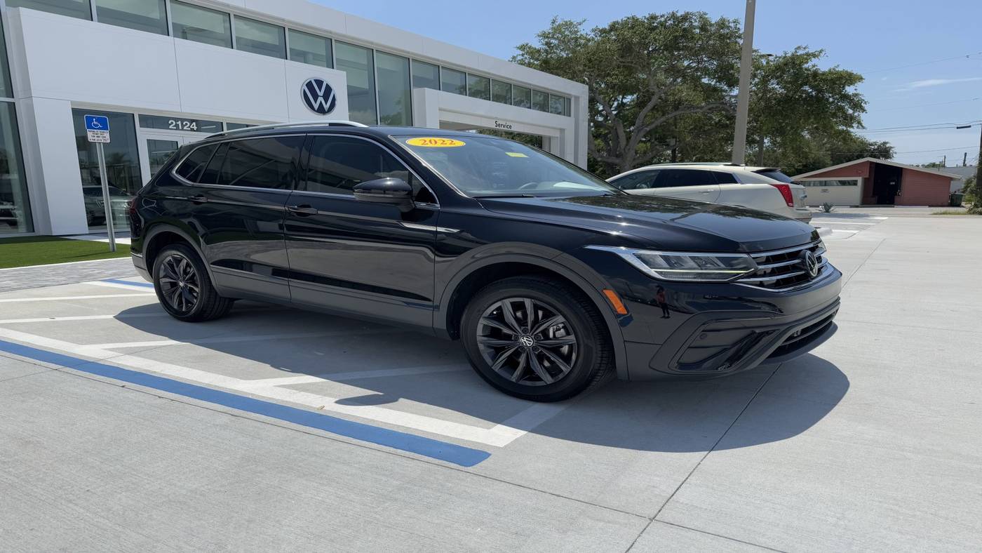 2022 Volkswagen Tiguan SE — SUV — 43,672 mi — Sarasota, FL