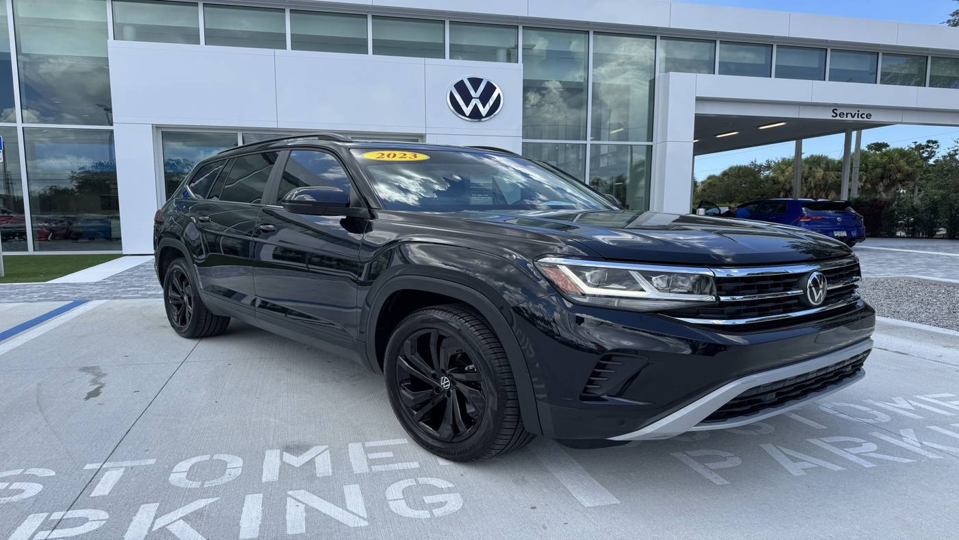 2023 Volkswagen Atlas SE with Technology — SUV — 24,064 mi — Sarasota, FL