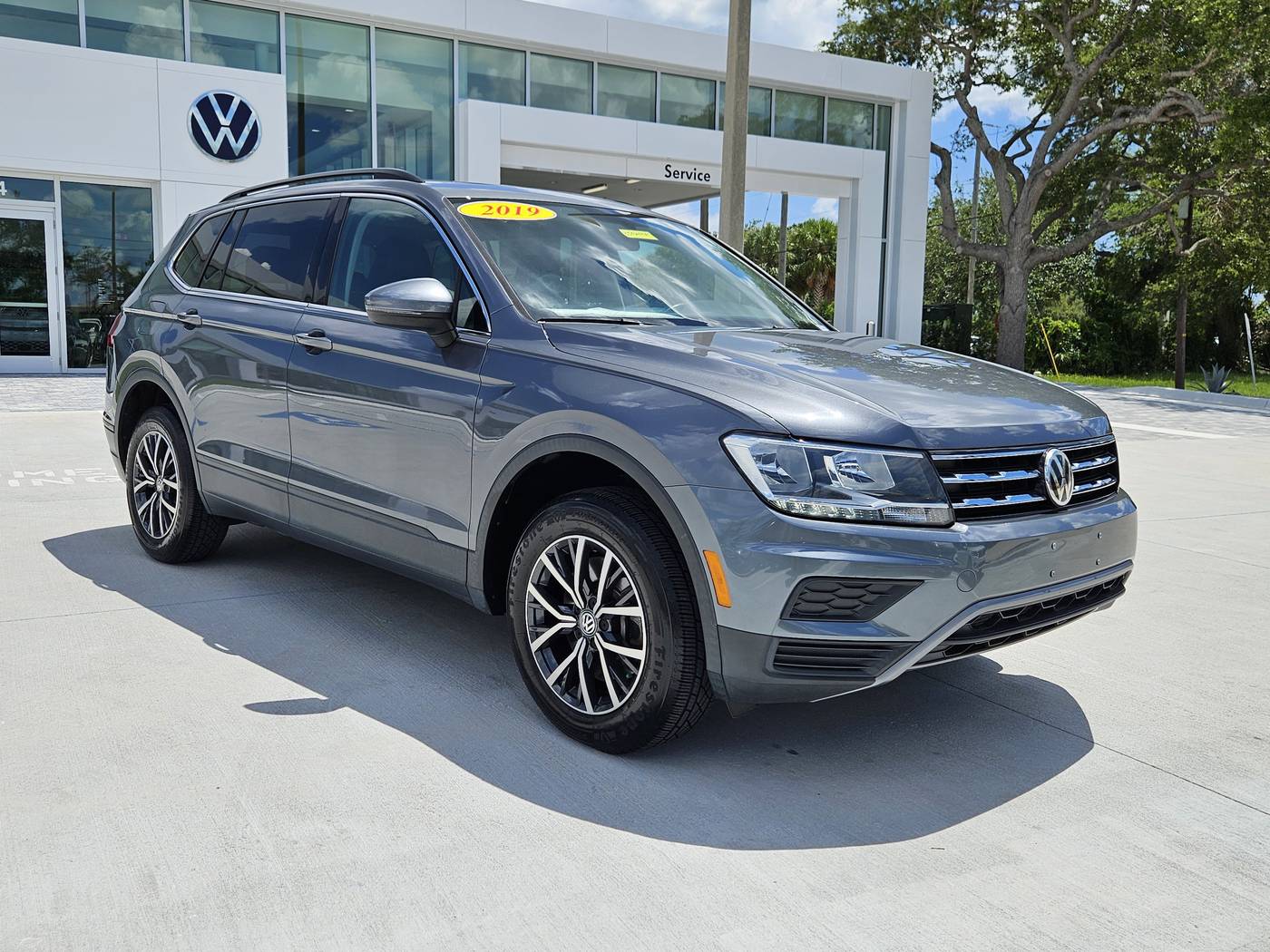2019 Volkswagen Tiguan SE — SUV — 52,529 mi — Sarasota, FL