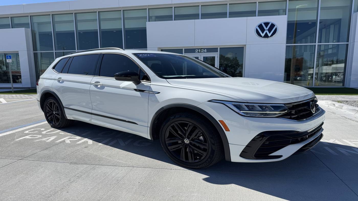2022 Volkswagen Tiguan SE R-Line Black — SUV — 43,075 mi — Sarasota, FL
