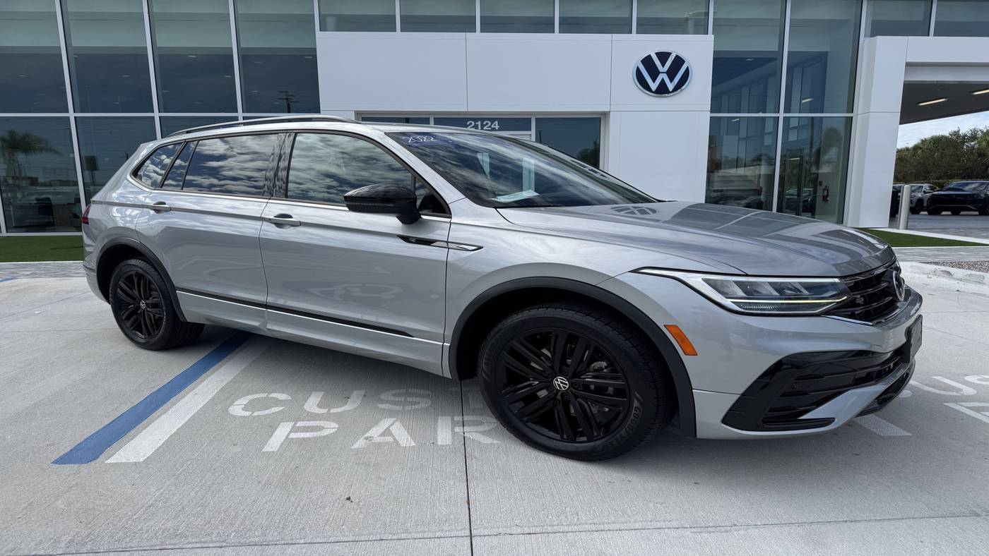 2022 Volkswagen Tiguan SE R-Line Black — SUV — 47,591 mi — Sarasota, FL