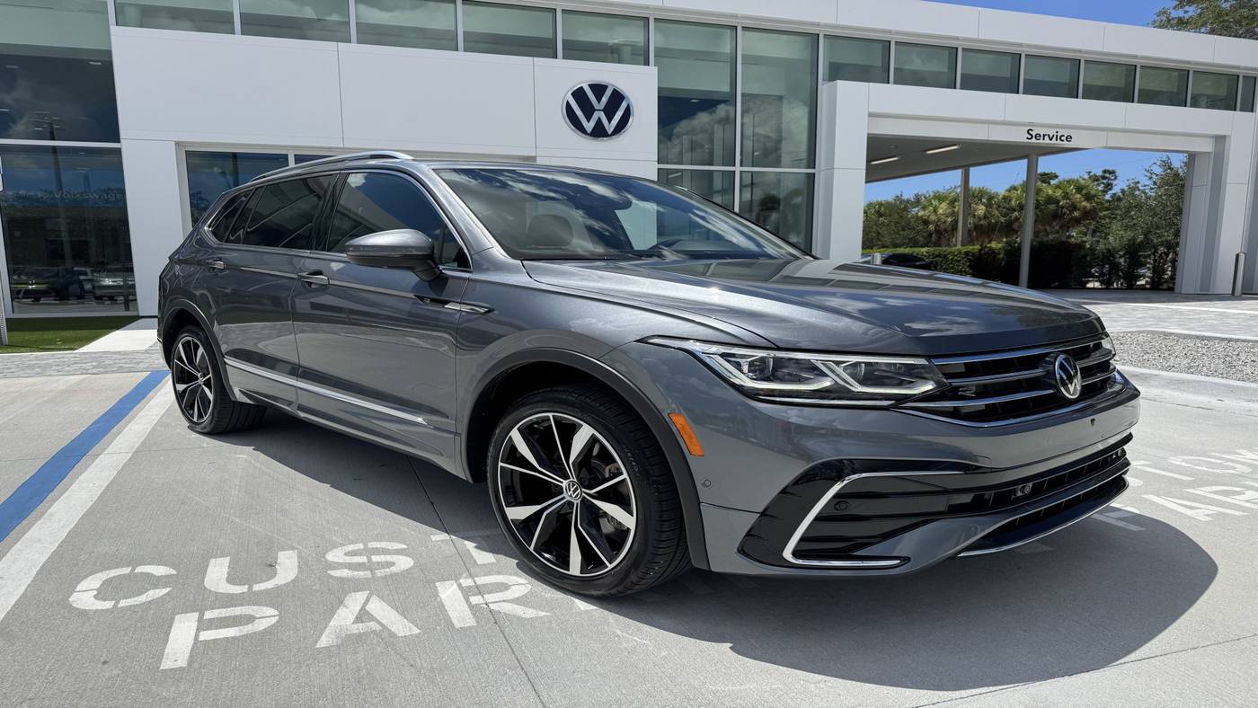 2022 Volkswagen Tiguan SEL R-Line — SUV — 24,195 mi — Sarasota, FL