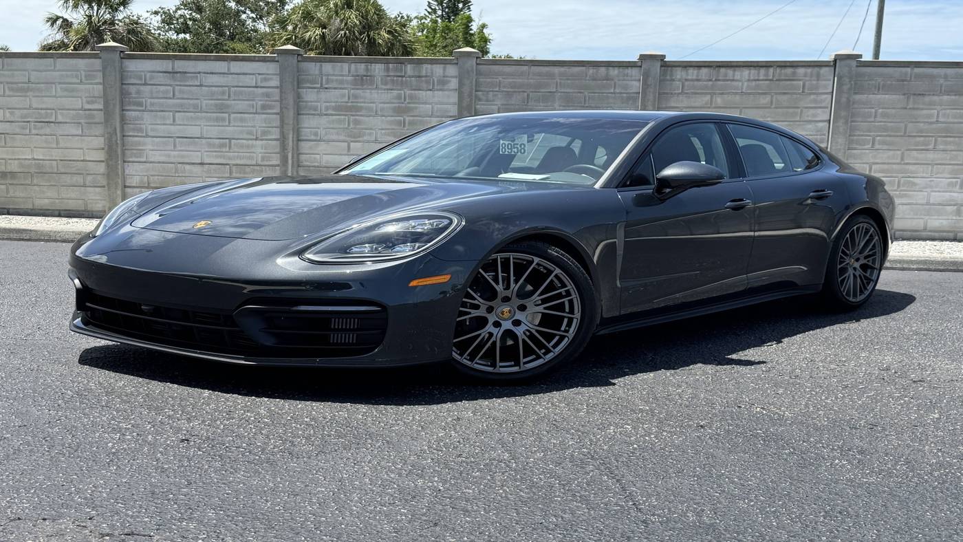 2022 Porsche Panamera Platinum Edition — Hatchback — 4,637 mi — Sarasota, FL