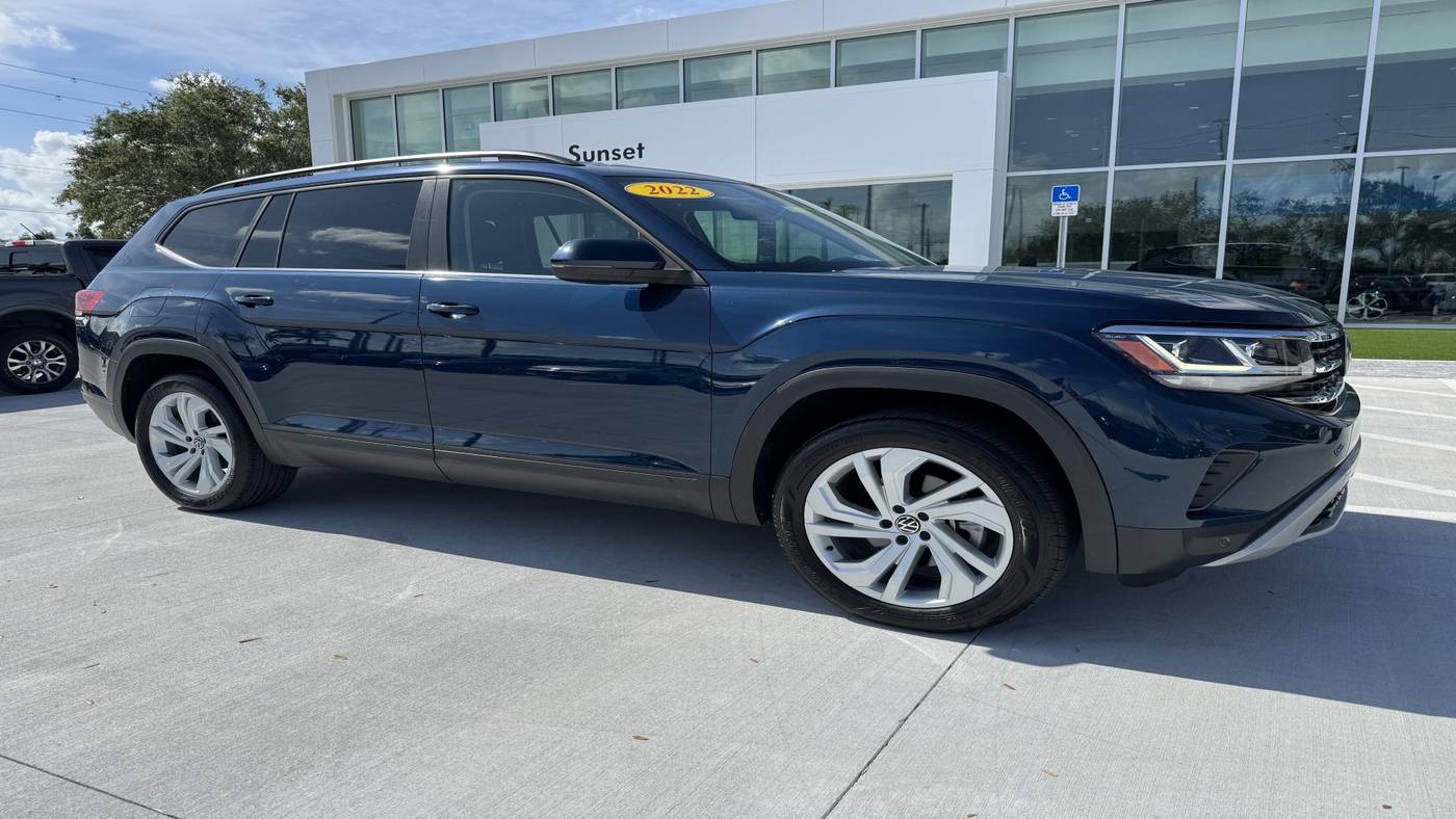 2022 Volkswagen Atlas SE with Technology — SUV — 17,472 mi — Sarasota, FL