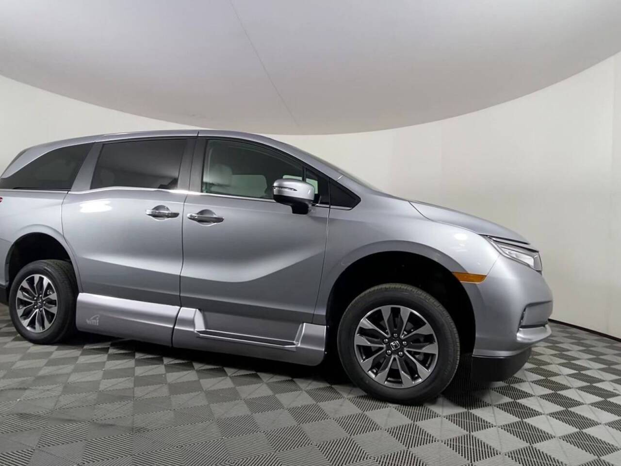 2021 Honda Odyssey EX-L — Minivan — 9,919 mi — Phoenix, AZ