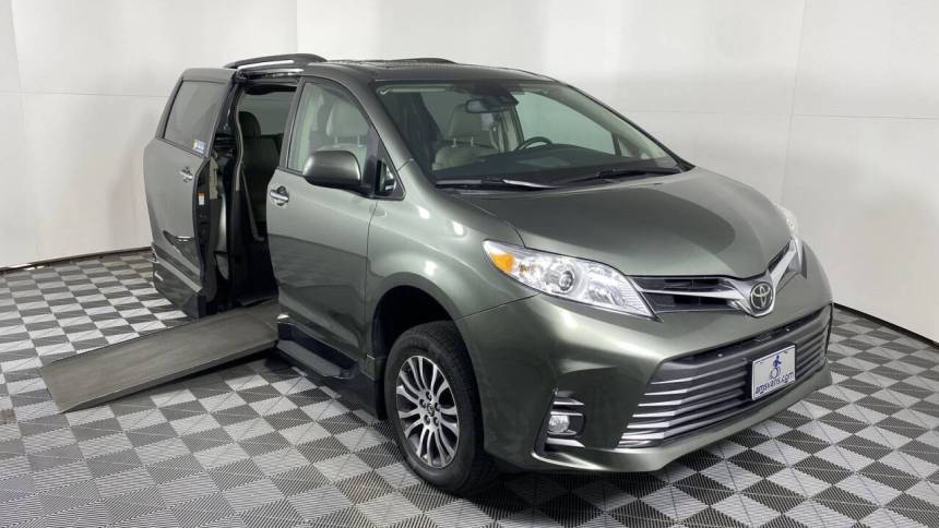 2018 Toyota Sienna XLE — Minivan — 40,629 mi — Phoenix, AZ