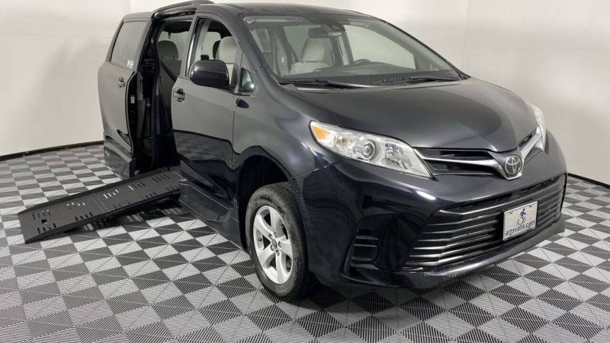 2020 Toyota Sienna LE — Minivan — 59,932 mi — Phoenix, AZ