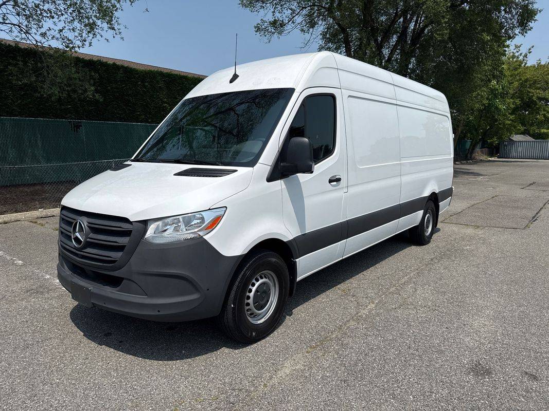 2023 Mercedes-Benz Sprinter Cargo Van 2500 — Cargo Van — 3,500 mi — Baldwin, NY