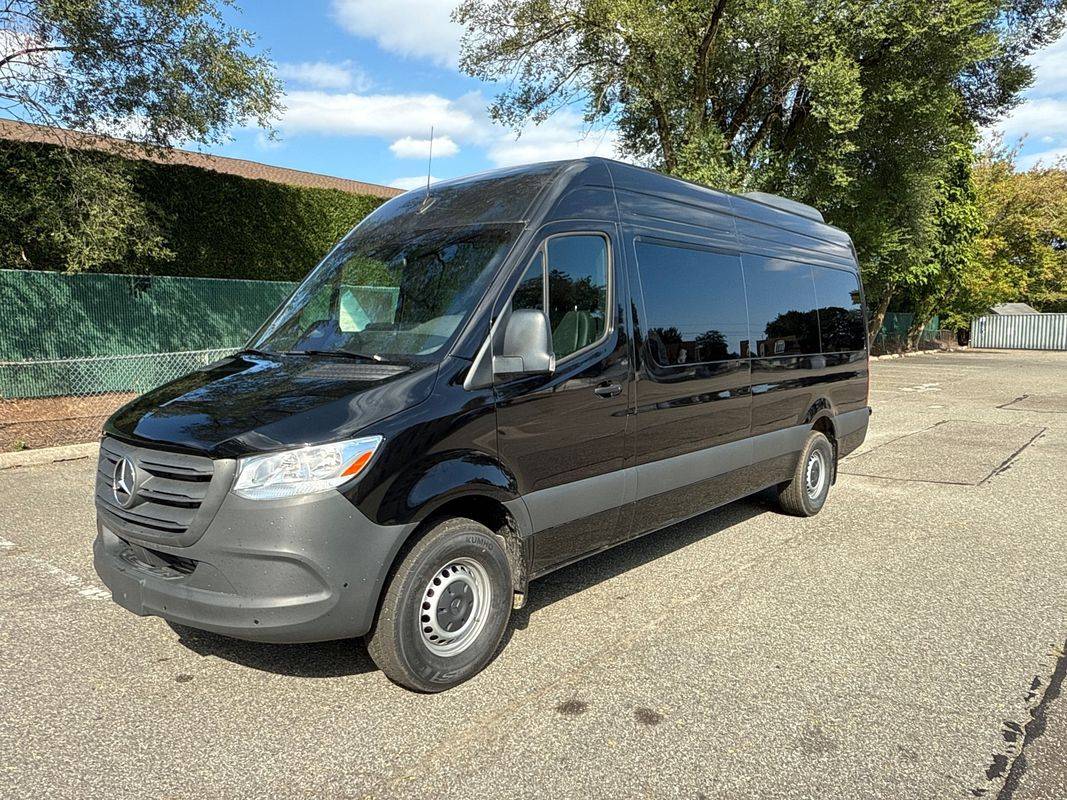 2025 Mercedes-Benz Sprinter Passenger Van 2500 — Passenger Van — 15 mi — Baldwin, NY