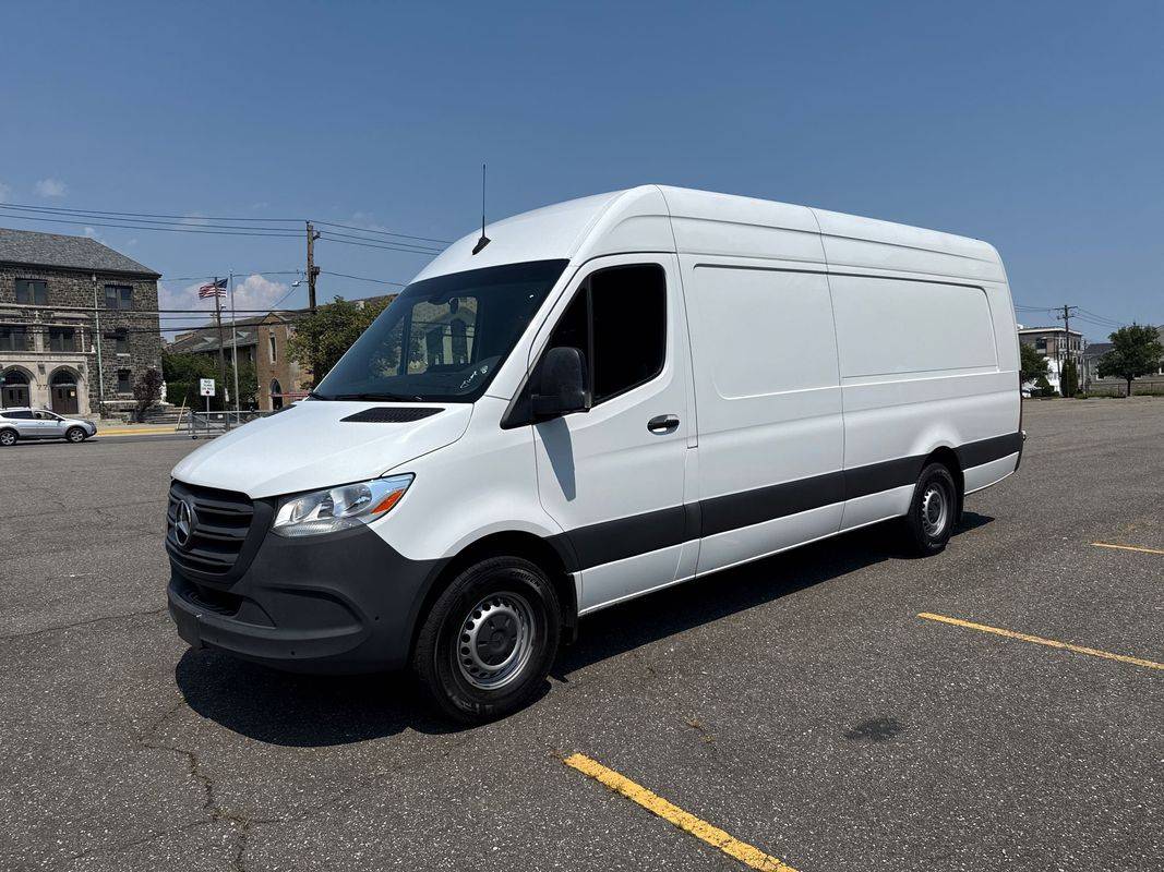 2023 Mercedes-Benz Sprinter Cargo Van 2500 — Cargo Van — 110,168 mi — Baldwin, NY