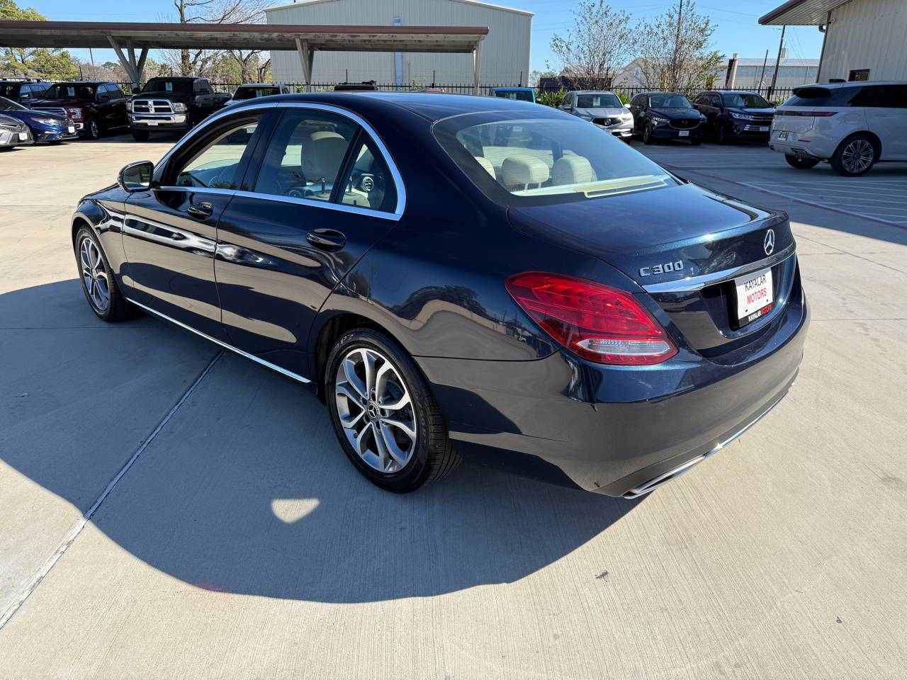Photo 3