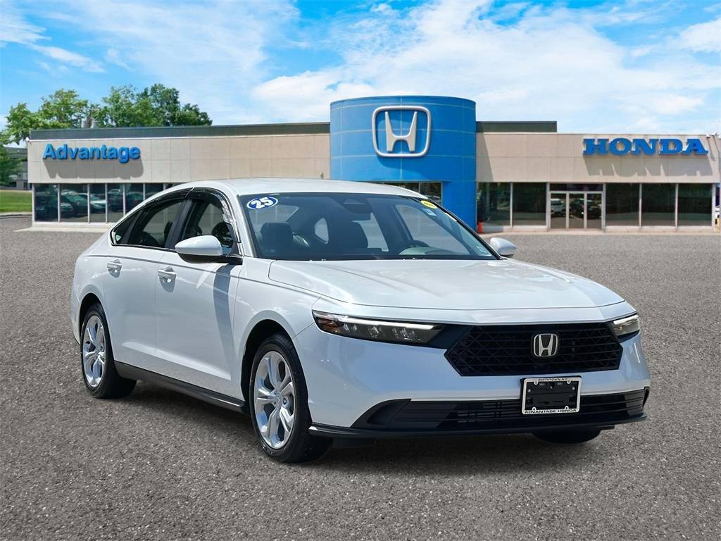 2025 Honda Accord LX — Sedan — 6,986 mi — Saint James, NY