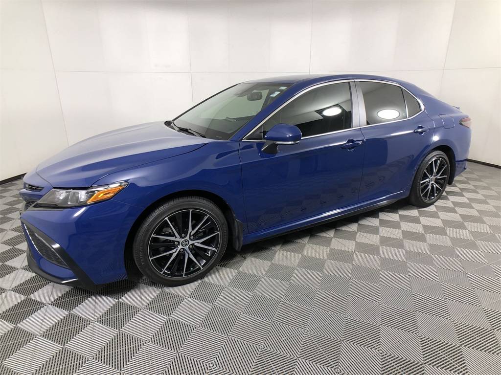 2024 Toyota Camry SE — Sedan — 20,377 mi — Cornelius, NC