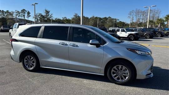 2021 Toyota Sienna XLE — Minivan — 85,039 mi — Cornelius, NC